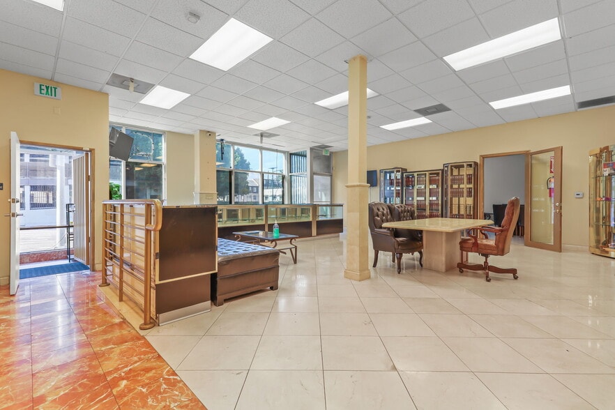 More Photos Of 176-178 S Alvarado St, Los Angeles Medical For Sale