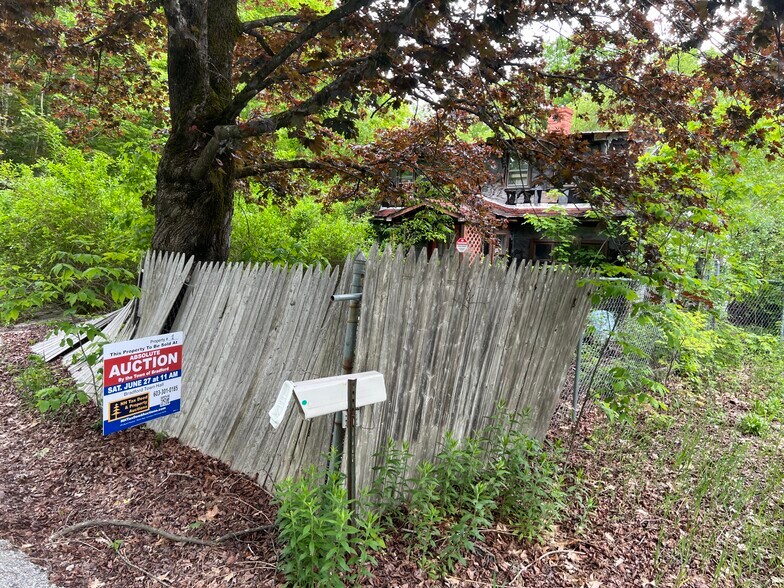 More Photos Of 95 West Rd, Bradford Multifamily For Sale