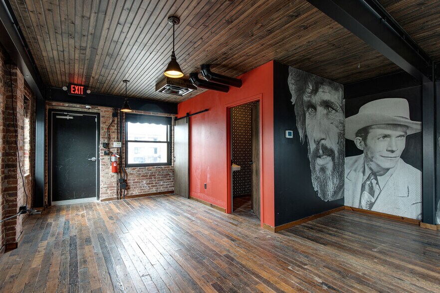 More Photos Of 1314 Jo Johnston Ave, Nashville Freestanding For Sale