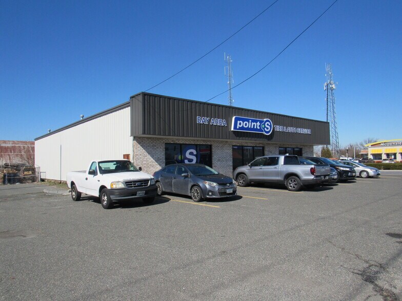 Primary Photo Of 401 Sunburst Hwy, Cambridge Auto Repair For Sale