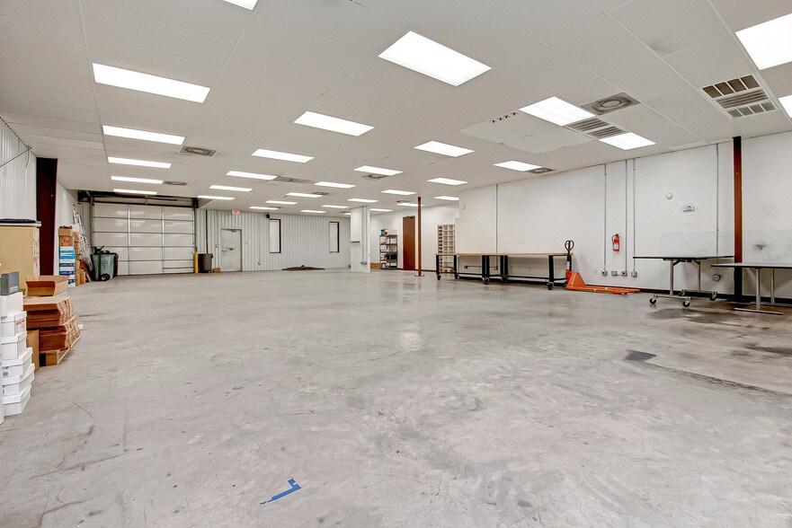 More Photos Of 7102 Glen Chase Ct, Houston Office For Sale