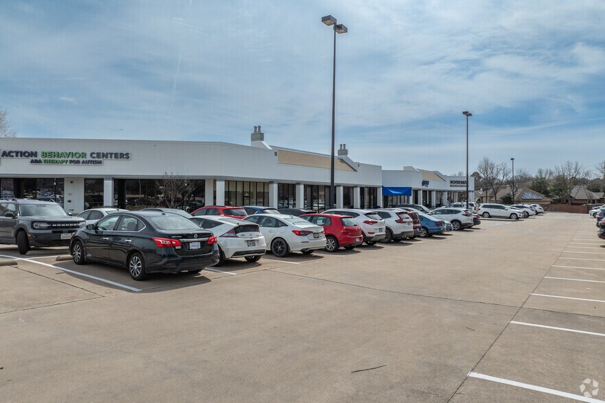 More Photos Of 1600 Central Dr, Bedford Medical For Lease