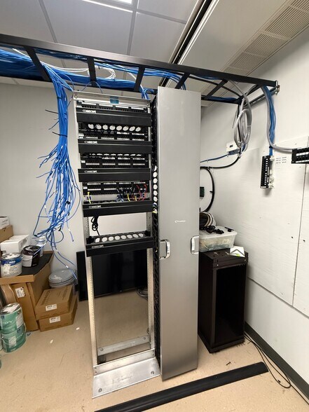 More Photos Of 575 Fallbrook Blvd, Lincoln General Retail For Lease