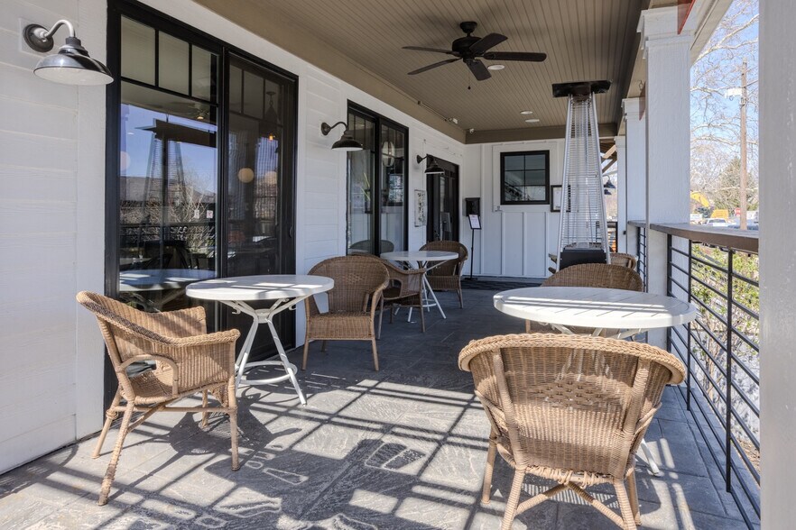 More Photos Of 6406 Cornell Ave, Indianapolis Freestanding For Sale