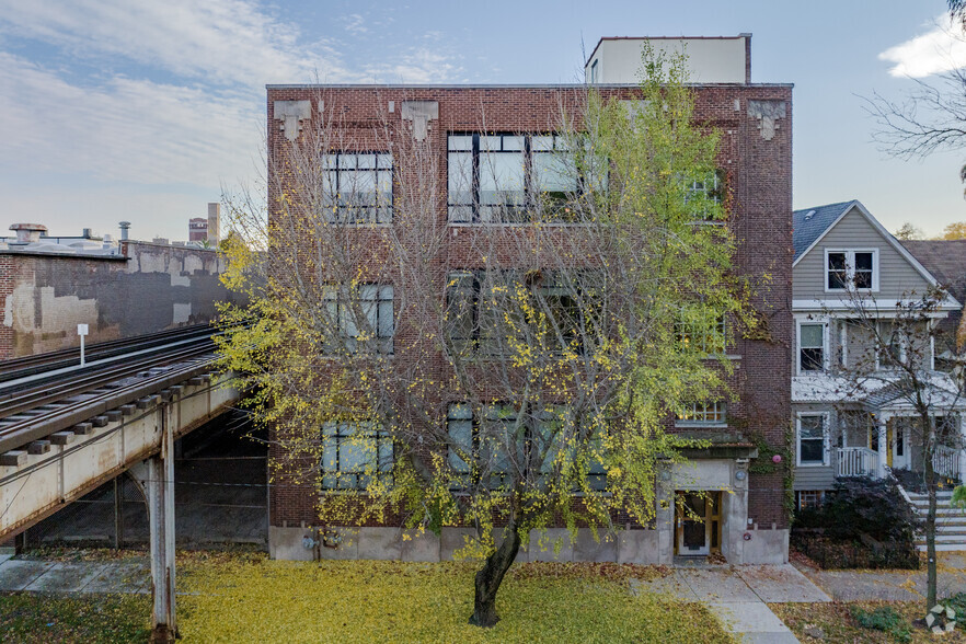 Primary Photo Of 1821 W Berteau Ave, Chicago Loft Creative Space For Sale