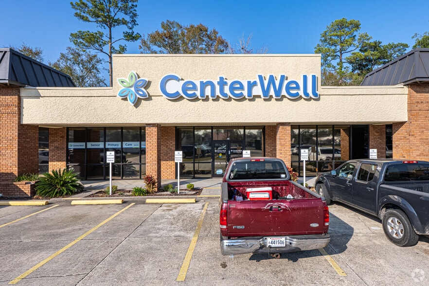 More Photos Of 1300 Gause Blvd, Slidell Storefront For Lease