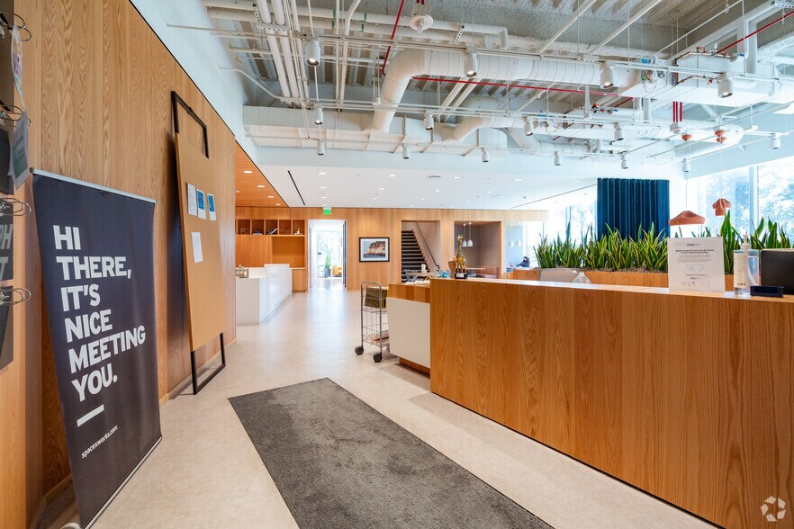 More Photos Of 611 Gateway Blvd, South San Francisco Coworking Space