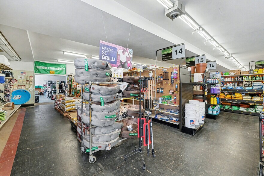 More Photos Of 109 S Wayne Ave, Lockland Storefront For Sale