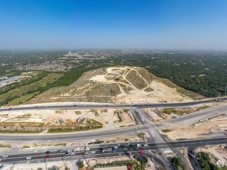More Photos Of Hwy 281/Overlook Pkwy Dr, San Antonio Land For Sale