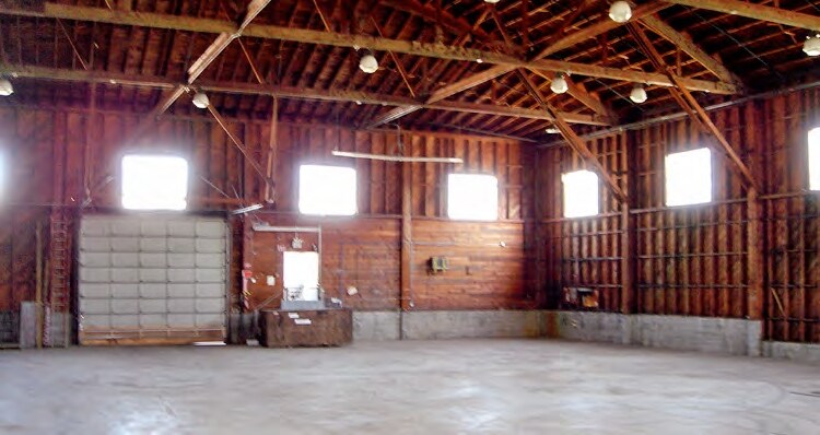 More Photos Of 8638 N Crawford St, Portland Warehouse For Lease