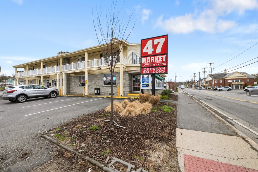 More Photos Of 47 Chelmsford St, Chelmsford Storefront Retail Residential For Sale