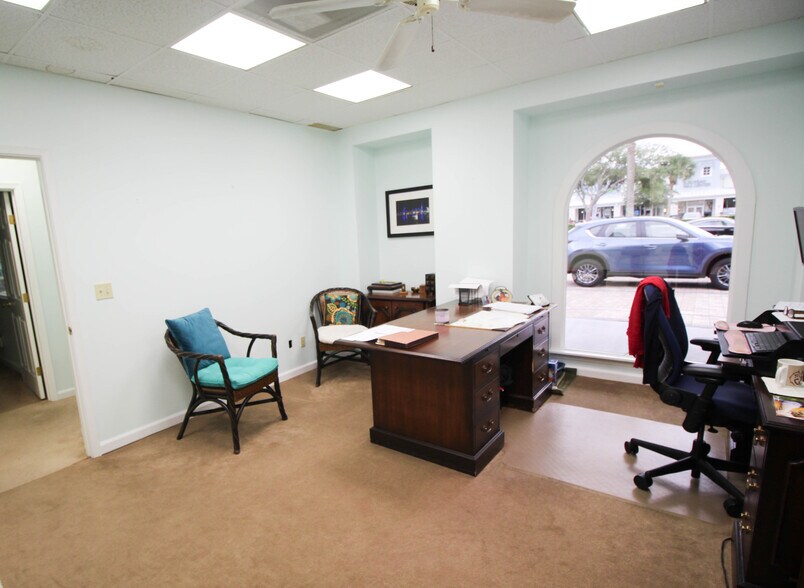 More Photos Of 625 Atlantic Blvd, Atlantic Beach Medical For Lease