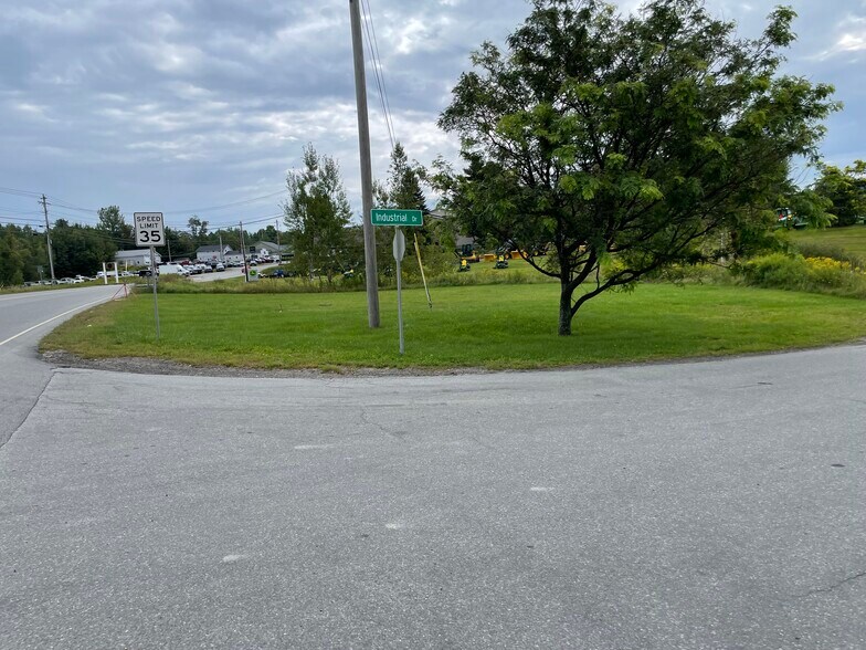 More Photos Of 11 Industrial Dr, Newport Land For Sale