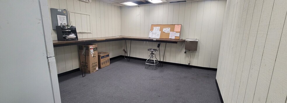 More Photos Of 1120 Oak Hill Ave, Youngstown Warehouse For Lease