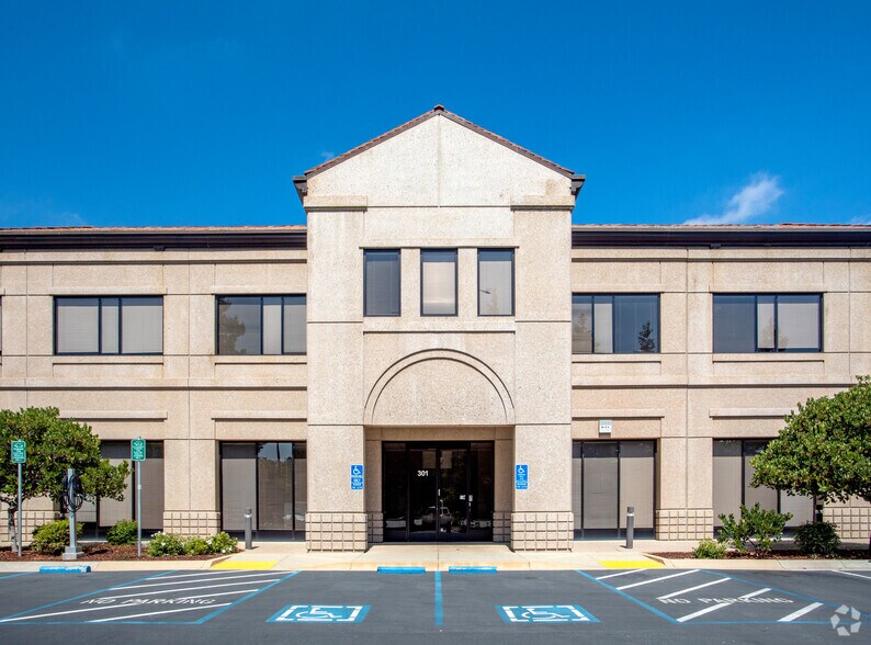 More Photos Of 301 N Whisman Rd, Mountain View Medical For Lease