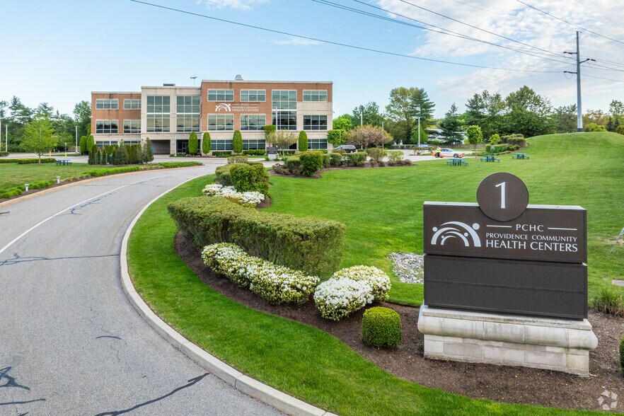 More Photos Of 1 Coastway Blvd, Warwick Office For Lease