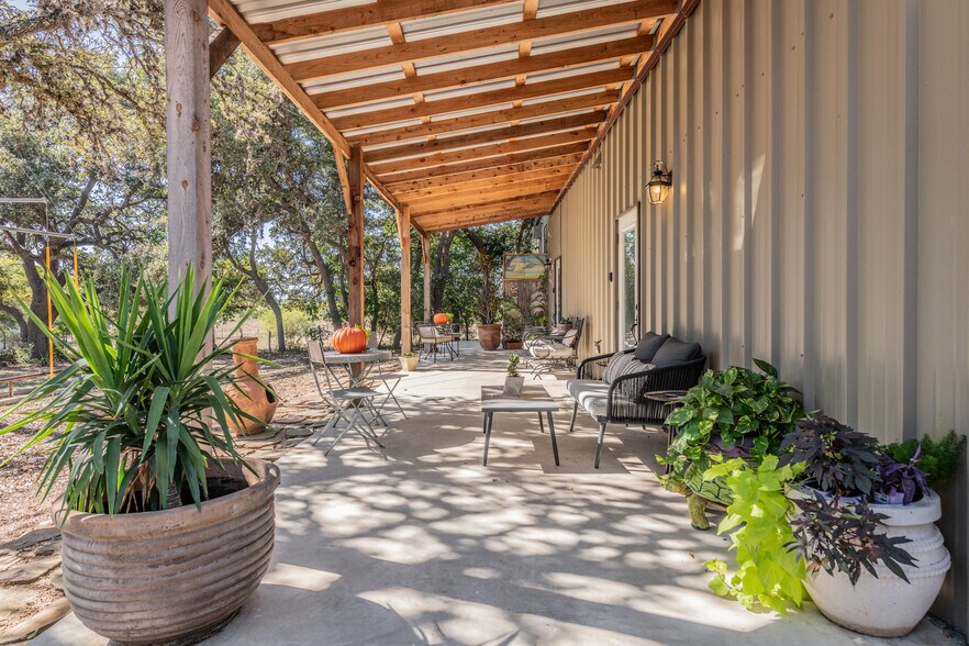 More Photos Of 2350 Bulverde Rd, Bulverde Hotel For Sale
