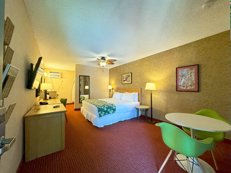 More Photos Of 411 E Palm Canyon Dr, Palm Springs Hotel For Sale