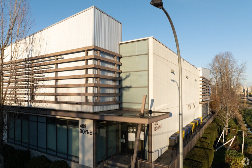 More Photos Of 409 Boyne St, New Westminster Warehouse For Sale
