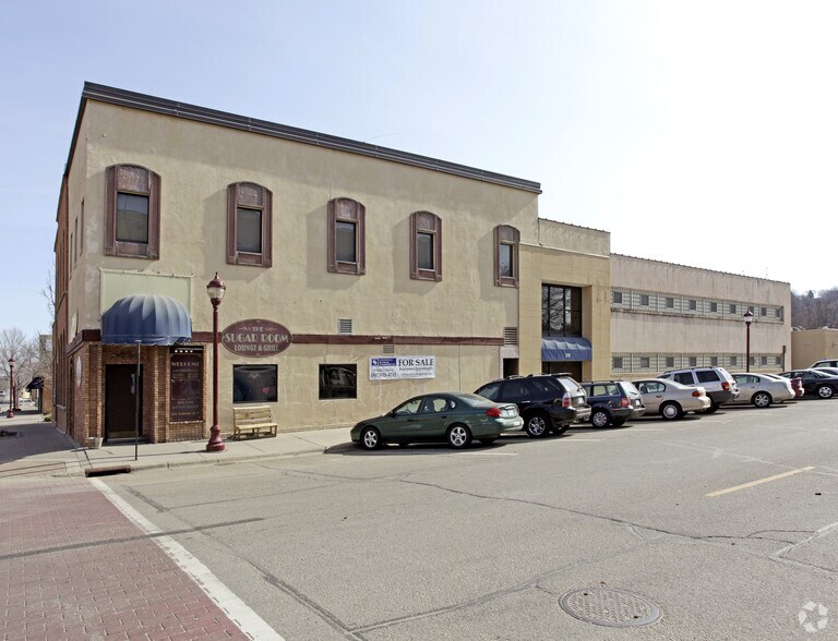 More Photos Of 210 Walnut St E, Mankato Office Residential For Lease