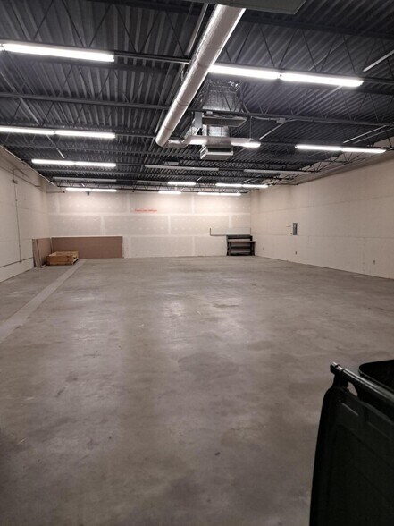 More Photos Of 717 W Broadway, Council Bluffs Freestanding For Lease