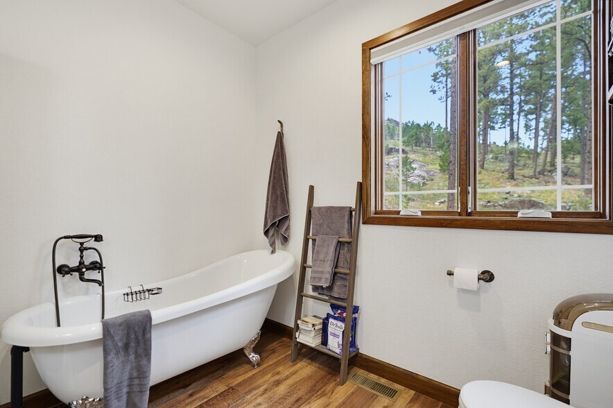 More Photos Of 13310 Silver Mountain Rd, Rapid City Hospitality For Sale