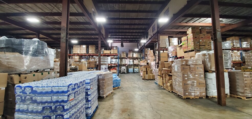 More Photos Of 804 Grant Ave, Joliet Warehouse For Lease