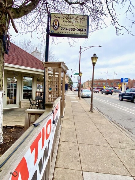 More Photos Of 4821 N Elston, Chicago Restaurant For Lease