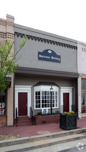 Primary Photo Of 140 S Cherokee Rd, Social Circle Storefront For Lease