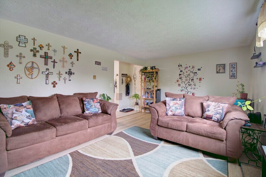 More Photos Of 1505-1525 Herbert Dr, Lorain Apartments For Sale