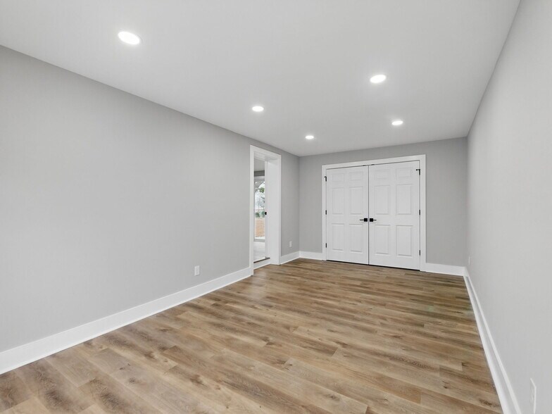 More Photos Of 3473 Atlanta Hwy, Flowery Branch Office For Sale