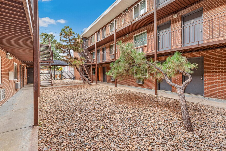 More Photos Of 7251 Samuel Dr, Denver Apartments For Sale