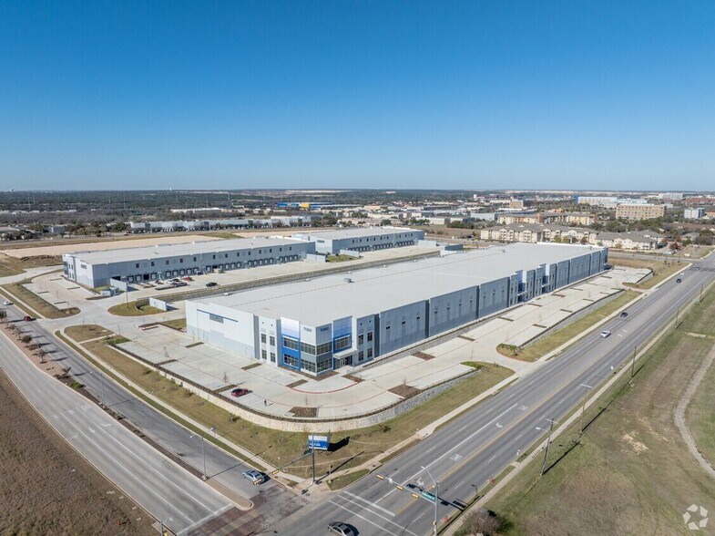More Photos Of 3700 Sunrise Rd, Round Rock Unknown For Lease