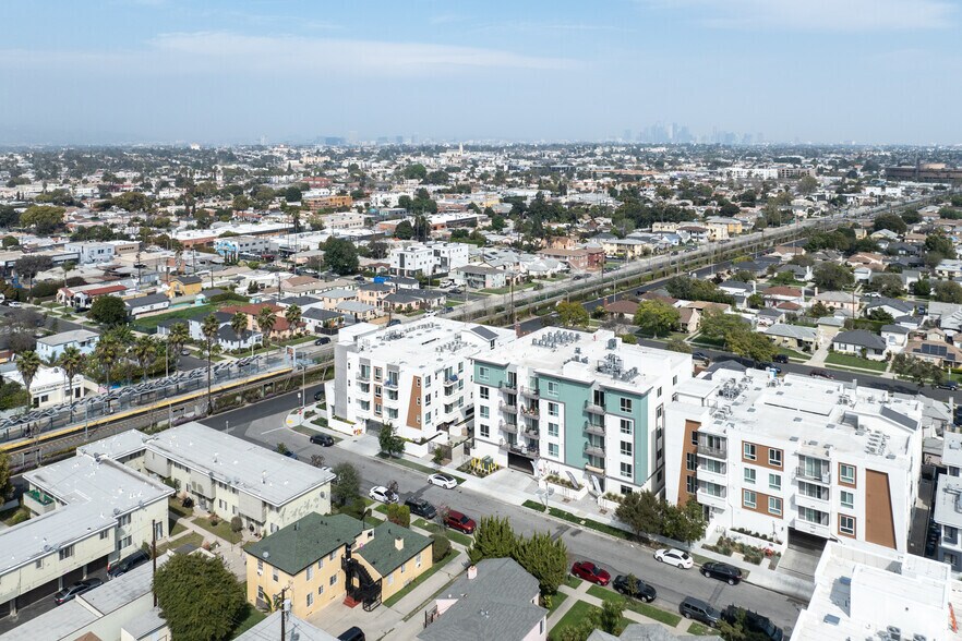 More Photos Of 3518 Chesapeake Ave, Los Angeles Apartments For Sale