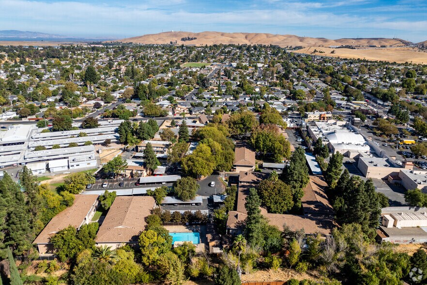 More Photos Of 2451 Olivera Rd, Concord Apartments For Sale