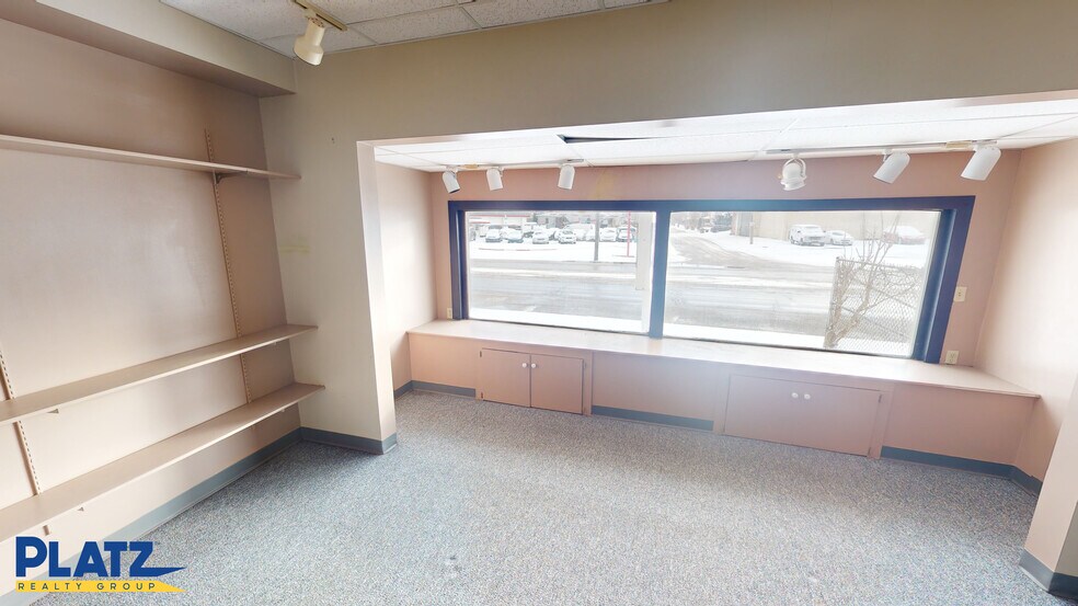 More Photos Of 1528 Mahoning Ave, Youngstown Freestanding For Sale