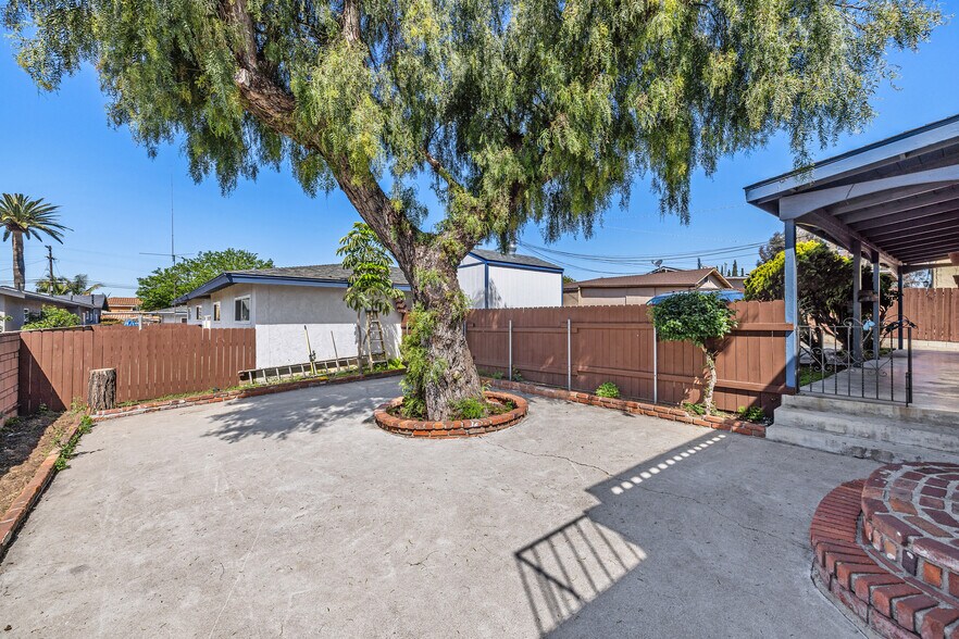 More Photos Of 2241-2247 Prospect St, National City Apartments For Sale