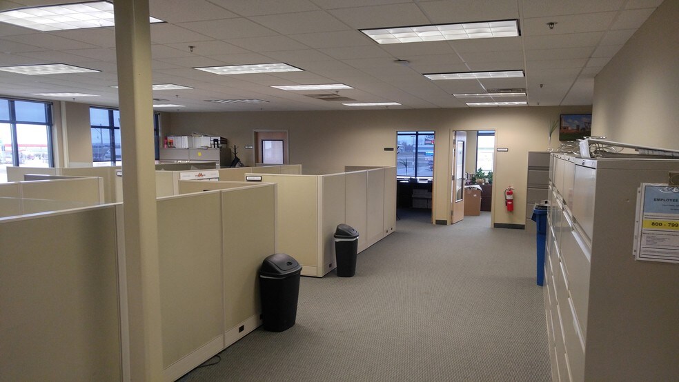 More Photos Of 1101 4th St SE, Stanley General Retail For Sale
