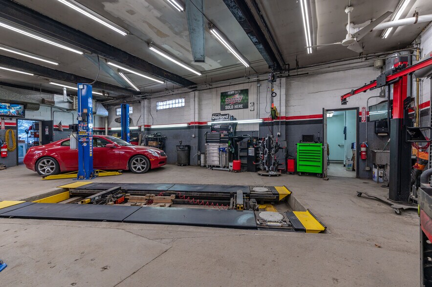 More Photos Of 2227 N 3rd Ave, Whitehall Service For Sale