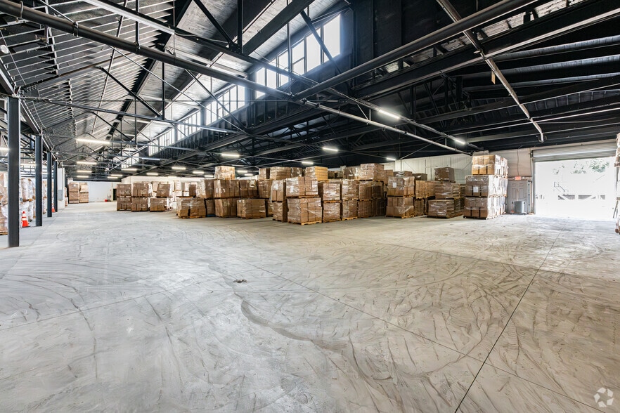 More Photos Of 110 N Third Ave, Upland Warehouse For Lease
