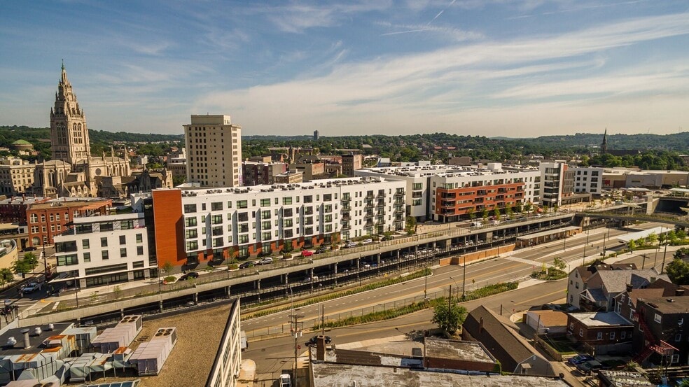 More Photos Of 6102-6168 Centre Ave, Pittsburgh Apartments For Lease