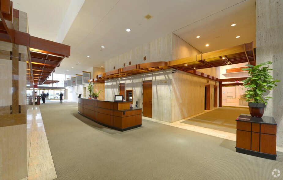 More Photos Of 1 Financial Plz, Providence Office For Lease