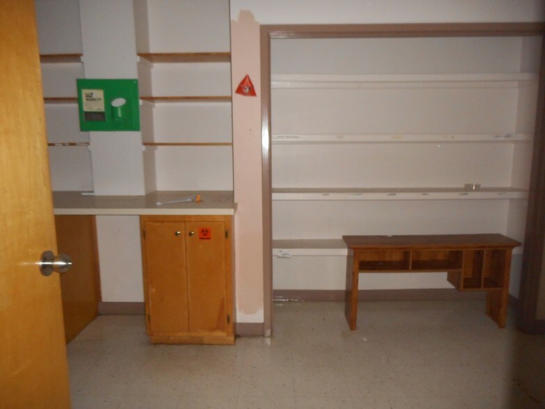 More Photos Of 864 Central Blvd, Brownsville Medical For Sale