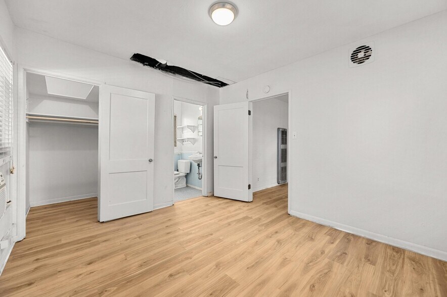 More Photos Of 1302 Norwalk Ln, Austin Apartments For Sale
