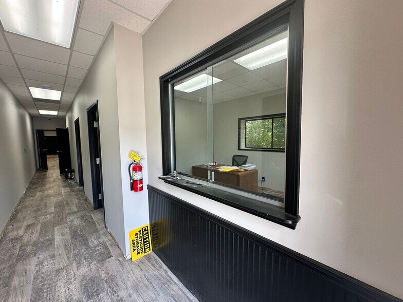 More Photos Of 4485 N Industrial Dr, Cumming Warehouse For Lease