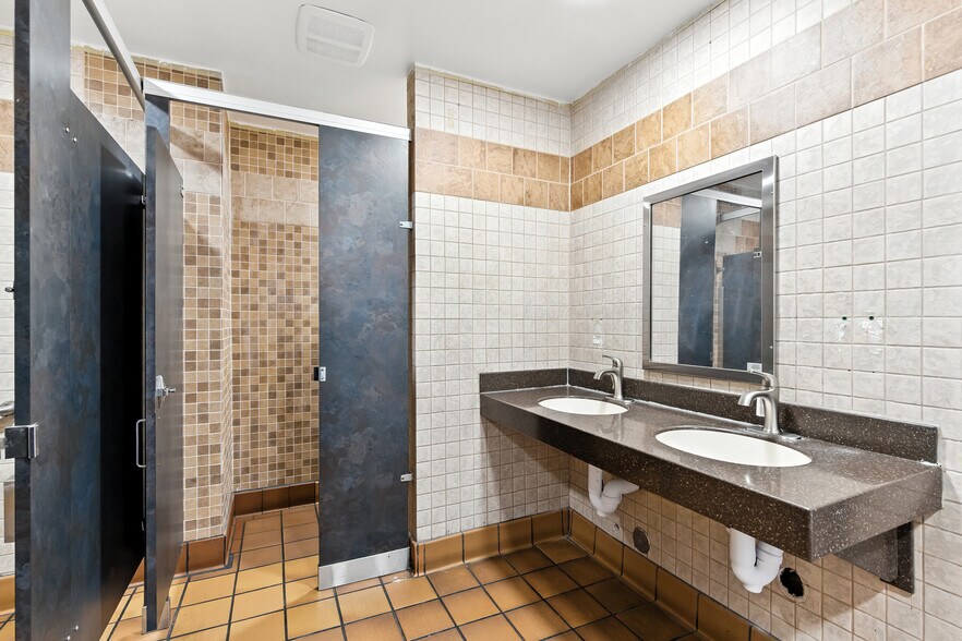 More Photos Of 4355 Sonoma Blvd, Vallejo Restaurant For Lease