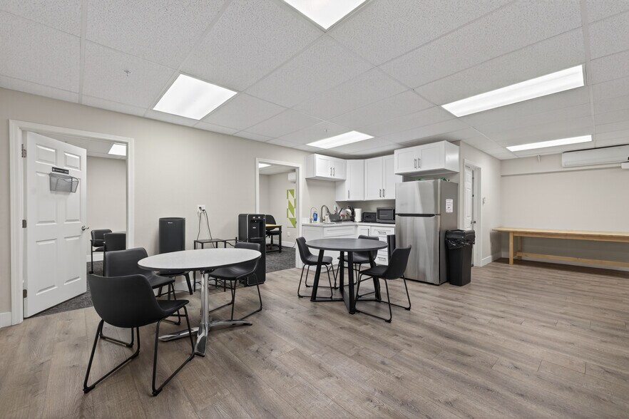 More Photos Of , Sacramento Flex For Sale