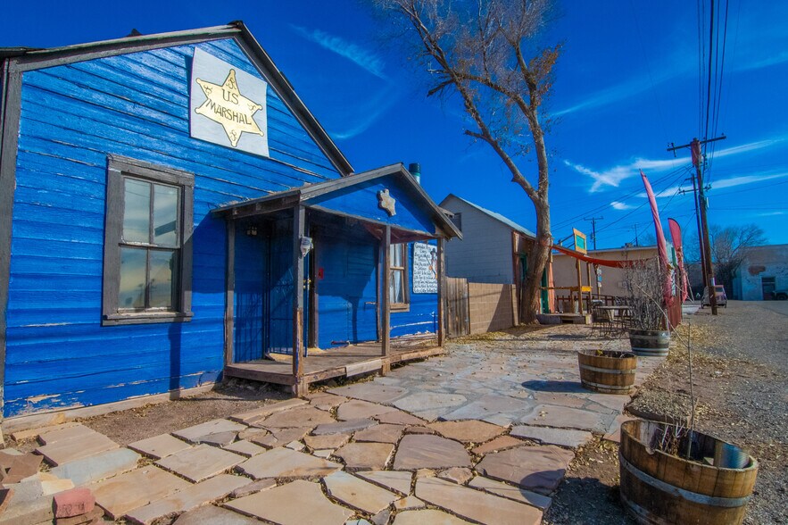 More Photos Of 54140 N Main St, Seligman Freestanding For Sale