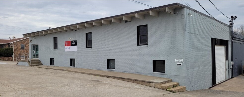 More Photos Of 385-387 Industrial Dr, Mount Juliet Warehouse For Lease