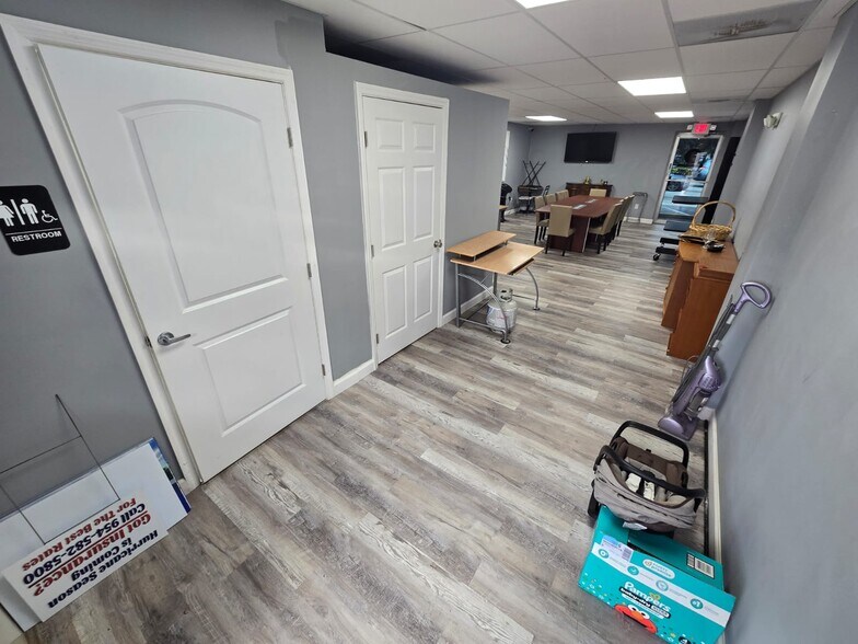 More Photos Of 535 N State Road 7, Margate Office For Lease